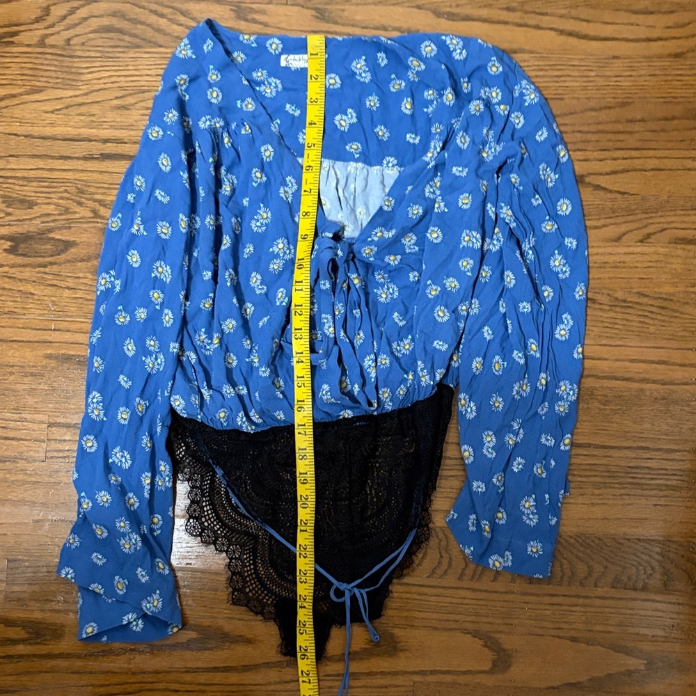 Free People Forties Feels Blue Floral Print Top Bell Sleeve Bodysuit Boho - Picture 14 of 15